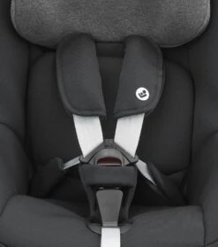 Maxi-Cosi Pearl Autostoeltje - Authentic Black -Happy Horse Winkel 1063x1200 2