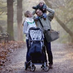 Brisby Slijtvaste Luiertas - Verzorgingstas Groot - Grijs - Inclusief Verschoonmatje - Isoleervakken - Fopspeen Houder - Makkelijk Te Bevestigen Aan De Kinderwagen -Happy Horse Winkel 1200x1200 1082
