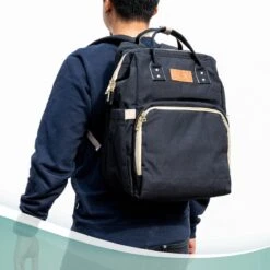 Luiertas Rugzak - Monx Luiertas Verzorgingstas Met Uitklapbaar Babybedje - Overzichtelijke Luierrugzak Extra Buggy En Kinderwagen Haken Inclusief Geïsoleerde Flessenhouder - Zwart -Happy Horse Winkel 1200x1200 1129