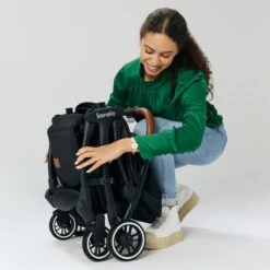 Lionelo Buggy Julie One - Kinderwagen Premium - Automatisch Opvouwen - Wandelwagen Tot 22 Kg - Comfortabele Zitje 24 Lionelo Buggy Julie One - Kinderwagen Premium - Automatisch Opvouwen - Wandelwagen Tot 22 Kg - Comfortabele Zitje -Happy Horse Winkel 1200x1200 1196