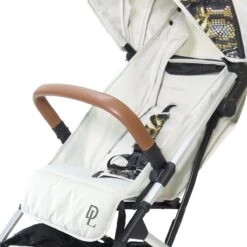 Deryan Luxe Rolo Luxe Lichtgewicht Buggy - Zoo Creme 35 Deryan Luxe Rolo Luxe Lichtgewicht Buggy - Zoo Creme -Happy Horse Winkel 1200x1200 1280