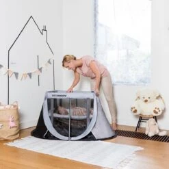 AeroMoov Instant Travel Cot Reisbed - Grey Rock -Happy Horse Winkel 1200x1200 1357