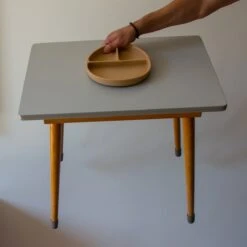 Kids Cultures | Baby Bord Met Zuignap Incl. Lepel | Kinderbord | Baby Bord | Kinderservies | Beige -Happy Horse Winkel 1200x1200 1569