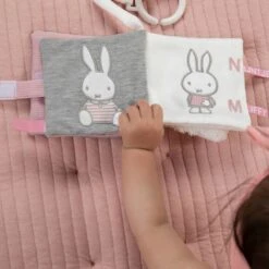 Buggyboekje Nijntje Pink Baby Rib 20 Buggyboekje Nijntje Pink Baby Rib -Happy Horse Winkel 1200x1200 292