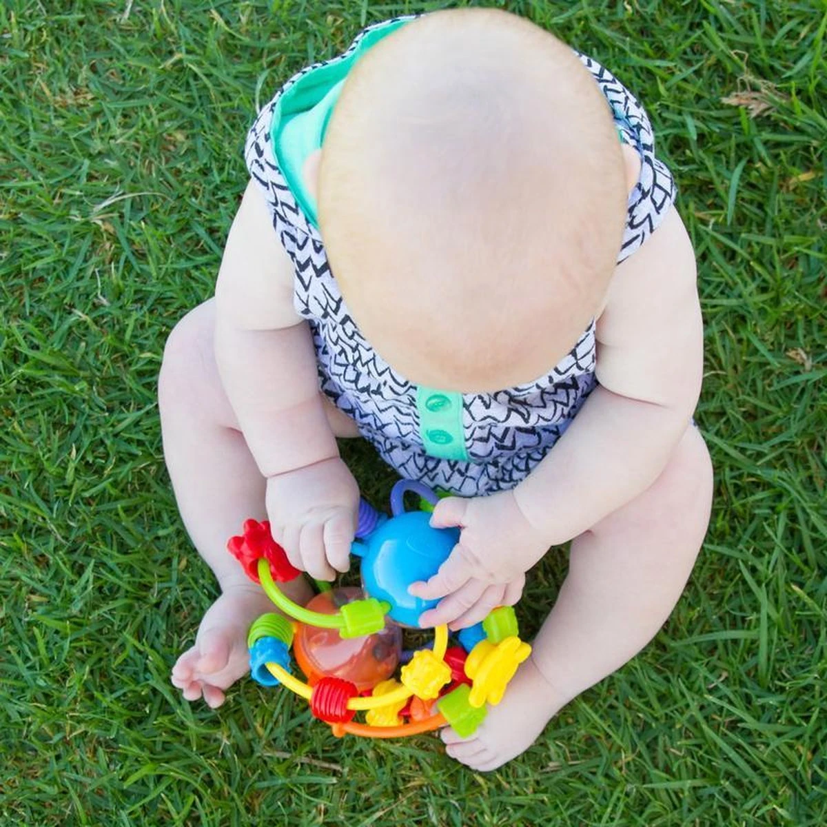 Playgro Speel En Leerbal - Grijp- En Bijtspeelgoed - Klikklak Geluiden - Spiegeltje - Kralen - Cilinder Met Rattelende Ballen 17 Playgro Speel En Leerbal - Grijp- En Bijtspeelgoed - Klikklak Geluiden - Spiegeltje - Kralen - Cilinder Met Rattelende Ballen - Afbeelding 15