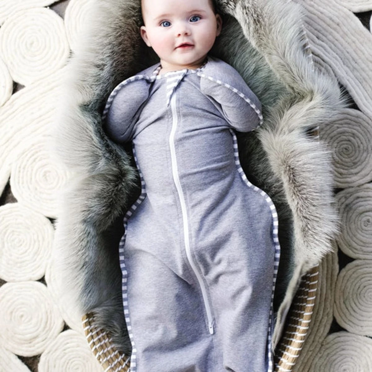 Love To Dream™ Babyslaapzak Swaddle Up™ - Inbakeren - Baby 3-6 Maanden - 6-8.5 Kg - All Season - Grijs 22 Love To Dream™ Babyslaapzak Swaddle Up™ - Inbakeren - Baby 3-6 Maanden - 6-8.5 Kg - All Season - Grijs - Afbeelding 20