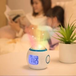 Merkloos Slaaptrainer - Kinderwekker - Met Dimfunctie - Wekker Met Sterrenhemel - Digitale Wekker - Wit - Nachtlampje Kinderen -Happy Horse Winkel 1200x1200 798