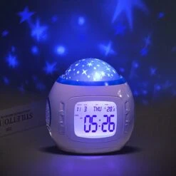 Merkloos Slaaptrainer - Kinderwekker - Met Dimfunctie - Wekker Met Sterrenhemel - Digitale Wekker - Wit - Nachtlampje Kinderen -Happy Horse Winkel 1200x1200 799