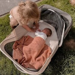 Deryan Infant Deluxe BabyBox Campingbedje - Cream + Inclusief Matras En Klamboe -Happy Horse Winkel 1200x1200 995