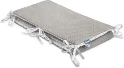 Sensillo Baby Bedbumper - Bedomrander - Anti Stootrand Ledikant - Bed Zijbeschermers - 180x30cm - Wafel Grijs Paardenbloemen -Happy Horse Winkel 1200x663 1