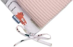 Sensillo Baby Bedbumper - Bedomrander - Anti Stootrand Ledikant - Bed Zijbeschermers - 180x30cm - Wafel Roze Vosjes -Happy Horse Winkel 1200x777 2