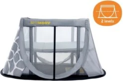 AeroMoov Instant Travel Cot Reisbed - Giraph Sky -Happy Horse Winkel 1200x791