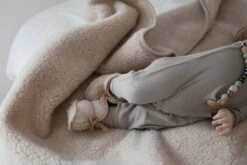 WOLLIES Amsterdam - Wieg Deken - Amandel - Merino Wol - 75 X 100 CM -Happy Horse Winkel 1200x800 146