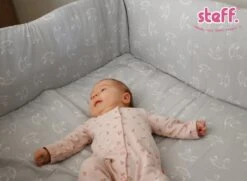 Steff - Parkomrander - Boxomrander 340x29 Cm - Print Schommelpaardjes - OEKO-TEX Standard 100 -Happy Horse Winkel 1200x880