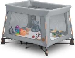 Maxi-Cosi Swift 3-in-1 Campingbedje - Beyond Grey -Happy Horse Winkel 1200x932 3