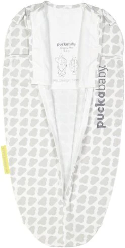 Puckababy Inbakerslaapzak Original Mini 3-6 Maanden - Sheep Clouds 13 Puckababy Inbakerslaapzak Original Mini 3-6 Maanden - Sheep Clouds -Happy Horse Winkel 604x1200 2