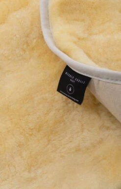 Werner Christ Lamsvacht TREND - Voor In De Kinderwagen, Buggy Of Wiegje - Schapenvacht -Happy Horse Winkel 769x1200 3