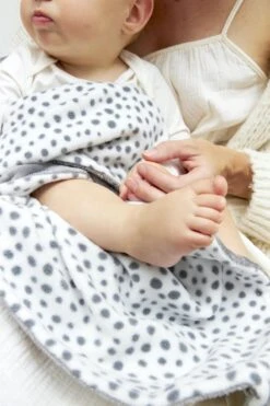 Meyco Reisdeken Fleece Cheetah - Grijs - 75x100cm -Happy Horse Winkel 800x1200 104