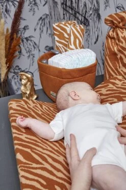 Meyco Commodemand Knit Basic Medium - Camel - 26x19x16cm -Happy Horse Winkel 800x1200 156