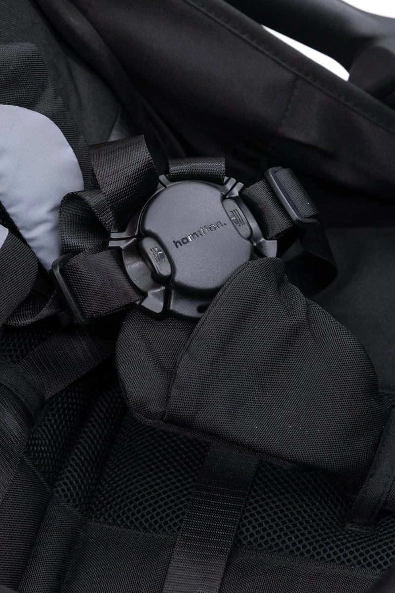 Hamilton By Yoop X1 Plus Buggy – Nieuw, Hoger, Uitgebreider 2023 Model – Premium Stroller Met One Hand Folding Technologie – Zwart – Lichte, Verstelbare En Wendbare Kinderwagen Met Vele Gemakken 10 Hamilton By Yoop X1 Plus Buggy – Nieuw, Hoger, Uitgebreider 2023 Model – Premium Stroller Met One Hand Folding Technologie – Zwart – Lichte, Verstelbare En Wendbare Kinderwagen Met Vele Gemakken - Afbeelding 8