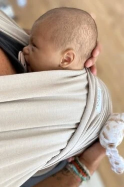 Bamboom Baby Draagdoek Sling Kleur Sand -Happy Horse Winkel 800x1200 165