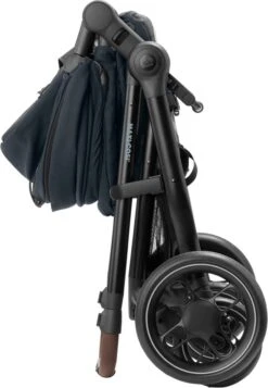Maxi-Cosi Zelia³ Kinderwagen - Essential Graphite (zwart Frame + Bruin Leer) -Happy Horse Winkel 831x1200 12