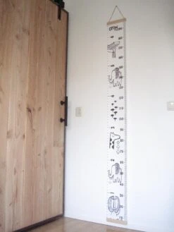 Canvas Groeimeter ‘Grow Wild’|Groeimeter Hout|Safari Kamer|Jungle Kamer|Kraamkado|Babykamer Groeimeter|Kinderkamer Groeimeter|Wanddecoratie|Babyshower|Dieren Kamer -Happy Horse Winkel 900x1200 6