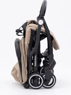 Hamilton By Yoop X1 Plus Buggy – Nieuw, Hoger, Uitgebreider 2023 Model – Premium Stroller Met One Hand Folding Technologie – Kaki – Lichte, Verstelbare En Wendbare Kinderwagen Met Vele Gemakken 26 Hamilton By Yoop X1 Plus Buggy – Nieuw, Hoger, Uitgebreider 2023 Model – Premium Stroller Met One Hand Folding Technologie – Kaki – Lichte, Verstelbare En Wendbare Kinderwagen Met Vele Gemakken -Happy Horse Winkel 901x1200 6