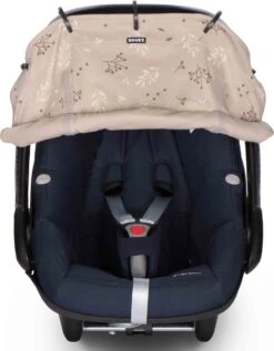 Dooky Universal Cover Zonnescherm Kinderwagen - Romantic Leaves Beige -Happy Horse Winkel 934x1200 2