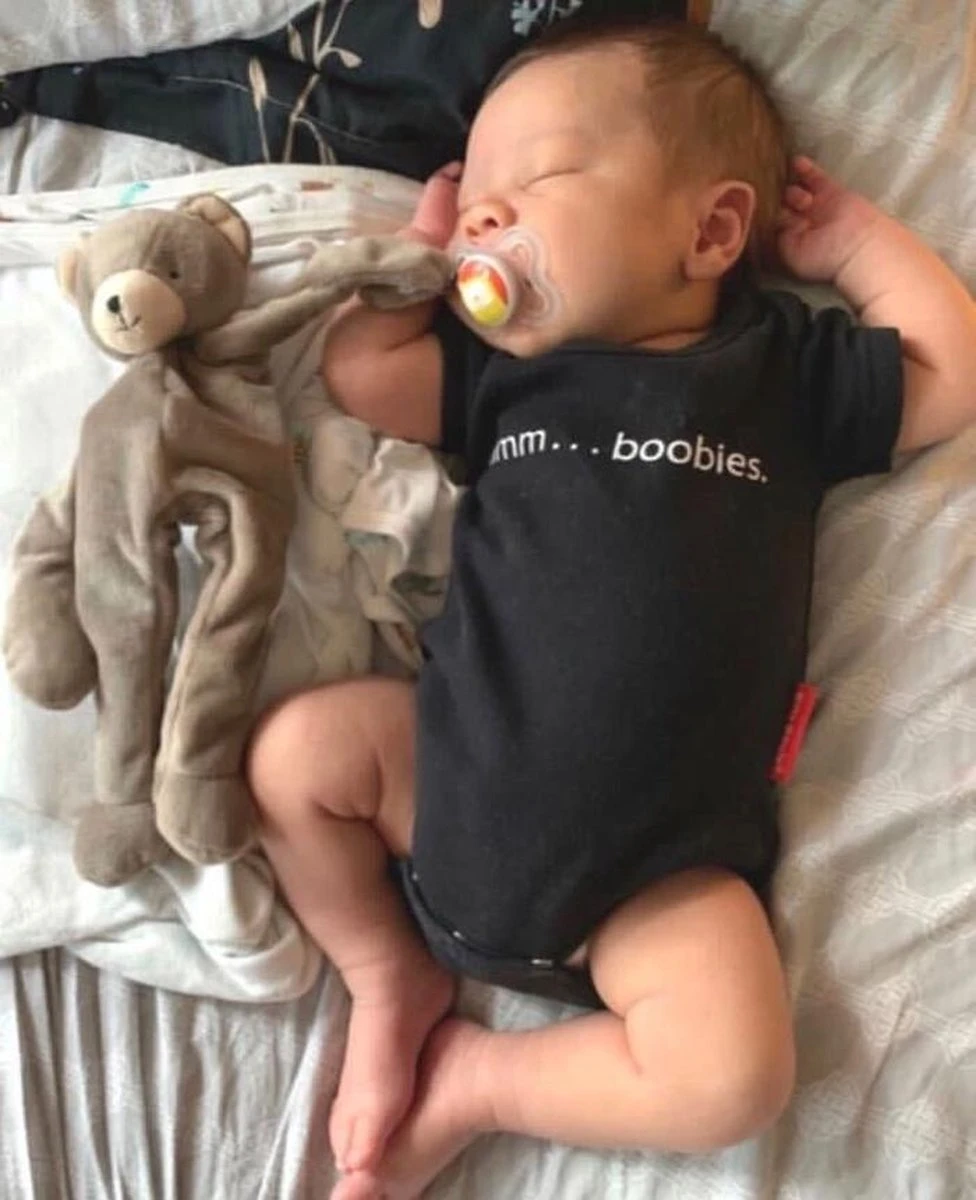 Bunnies By The Bay - Knuffeldoekje Met Speenhouder - Cubby De Beer - 25 Cm - Bruin 4 Bunnies By The Bay - Knuffeldoekje Met Speenhouder - Cubby De Beer - 25 Cm - Bruin - Afbeelding 2