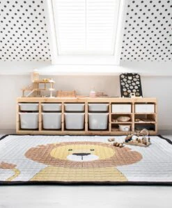 Love By Lily - Groot Speelkleed - Mr. Chairman Lion - 200x150cm -Happy Horse Winkel 992x1200